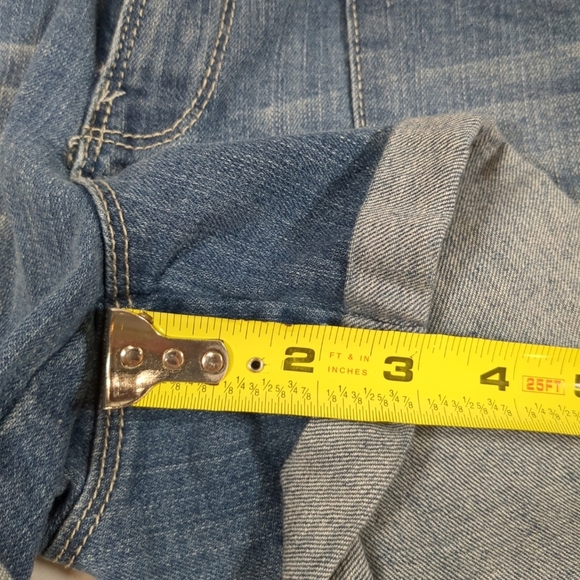 Express Jeans Women's Cuffed Denim Shorts , Size 12 - Picture 7 of 7